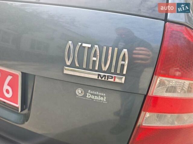 Зелений Шкода Октавія, об'ємом двигуна 1.6 л та пробігом 226 тис. км за 5200 $, фото 1 на Automoto.ua