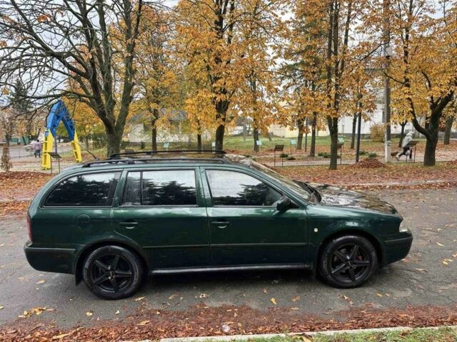 Шкода Октавия 2005 в Софиевке на Automoto.ua Зеленый Шкода Октавия, объемом двигателя 1.9 л и пробегом 200 тыс. км за 2500 $, фото 1 на Automoto.ua