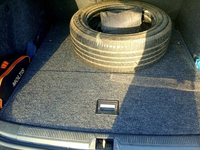 Зелений Шкода Октавія, об'ємом двигуна 1.6 л та пробігом 225 тис. км за 7000 $, фото 6 на Automoto.ua