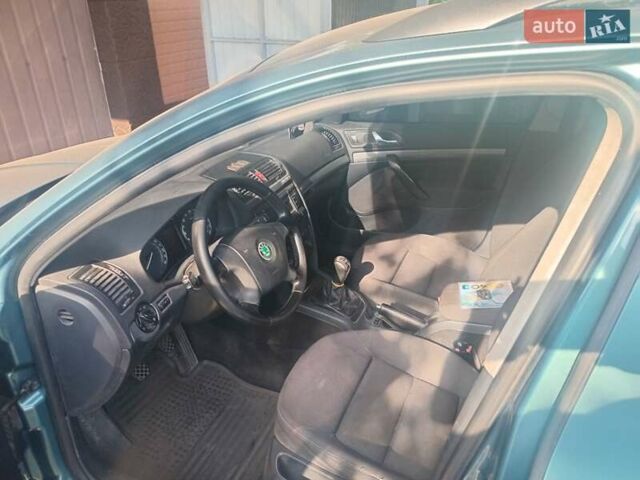 Зеленый Шкода Октавия, объемом двигателя 1.6 л и пробегом 253 тыс. км за 4800 $, фото 5 на Automoto.ua