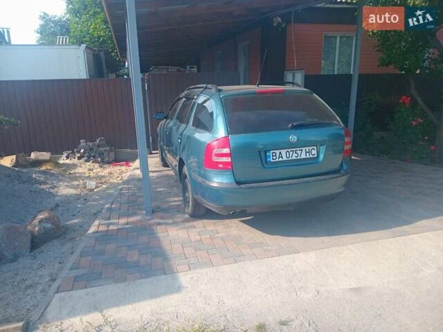Зеленый Шкода Октавия, объемом двигателя 1.6 л и пробегом 253 тыс. км за 4800 $, фото 7 на Automoto.ua