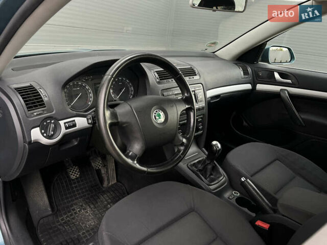 Зеленый Шкода Октавия, объемом двигателя 1.6 л и пробегом 245 тыс. км за 5200 $, фото 22 на Automoto.ua