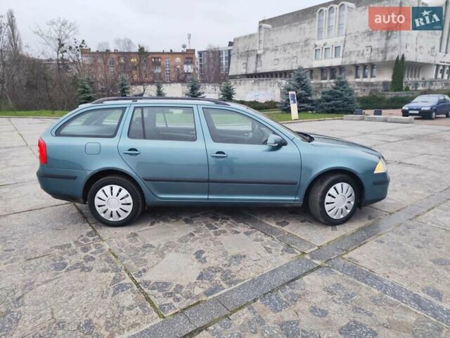 Зелений Шкода Октавія, об'ємом двигуна 1.6 л та пробігом 252 тис. км за 6550 $, фото 7 на Automoto.ua