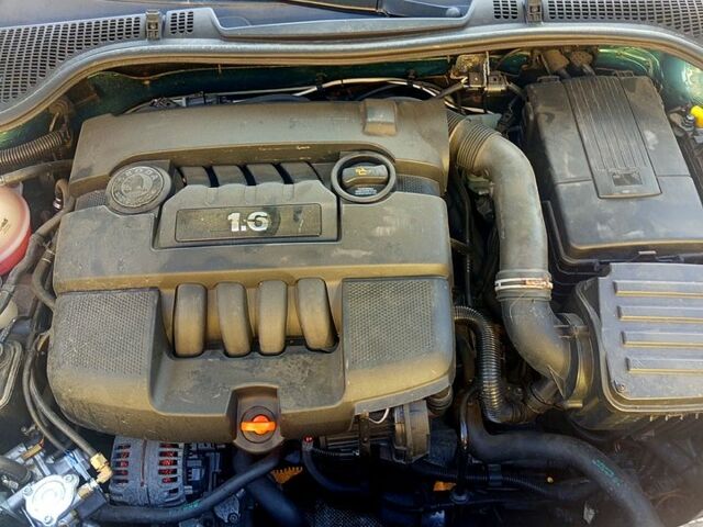 Зелений Шкода Октавія, об'ємом двигуна 1.6 л та пробігом 225 тис. км за 7000 $, фото 9 на Automoto.ua