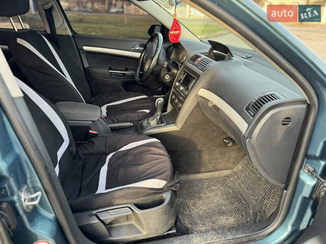 Зелений Шкода Октавія, об'ємом двигуна 2 л та пробігом 250 тис. км за 4499 $, фото 11 на Automoto.ua