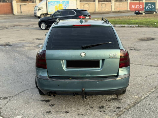 Зелений Шкода Октавія, об'ємом двигуна 2 л та пробігом 250 тис. км за 4499 $, фото 5 на Automoto.ua