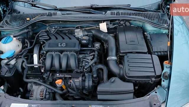 Зеленый Шкода Октавия, объемом двигателя 1.59 л и пробегом 250 тыс. км за 6000 $, фото 14 на Automoto.ua