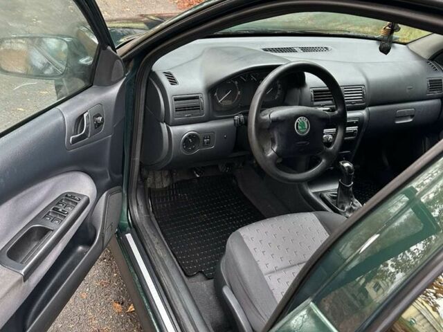 Шкода Октавия 2005 в Софиевке на Automoto.ua Зеленый Шкода Октавия, объемом двигателя 1.9 л и пробегом 200 тыс. км за 2500 $, фото 6 на Automoto.ua