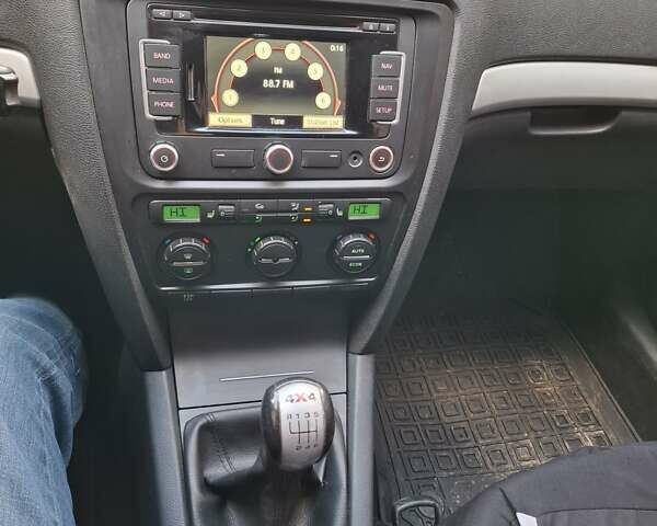 Зеленый Шкода Октавия, объемом двигателя 2 л и пробегом 249 тыс. км за 5999 $, фото 24 на Automoto.ua