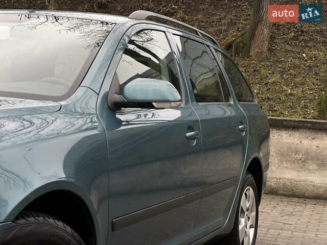 Зелений Шкода Октавія, об'ємом двигуна 1.6 л та пробігом 245 тис. км за 4999 $, фото 7 на Automoto.ua