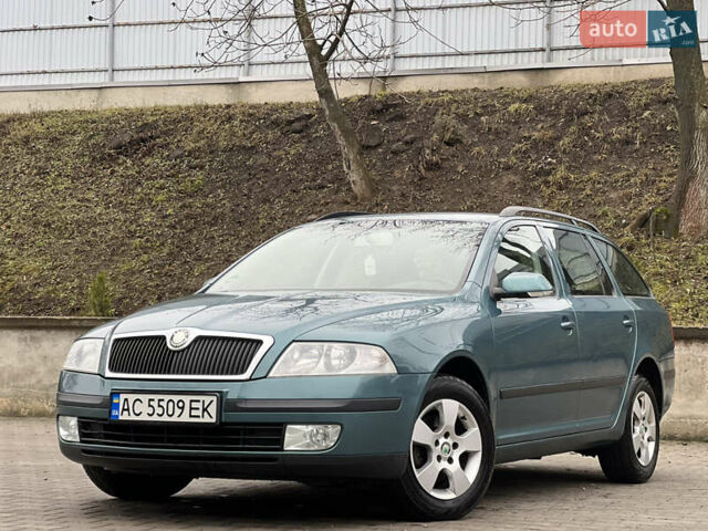 Зелений Шкода Октавія, об'ємом двигуна 1.6 л та пробігом 245 тис. км за 4999 $, фото 2 на Automoto.ua