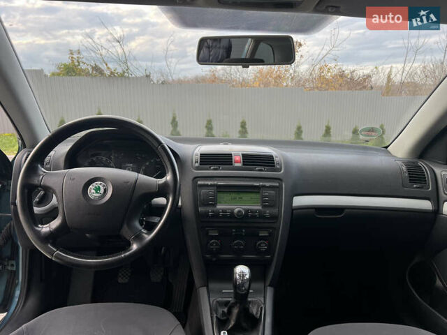 Зеленый Шкода Октавия, объемом двигателя 1.6 л и пробегом 245 тыс. км за 5200 $, фото 25 на Automoto.ua