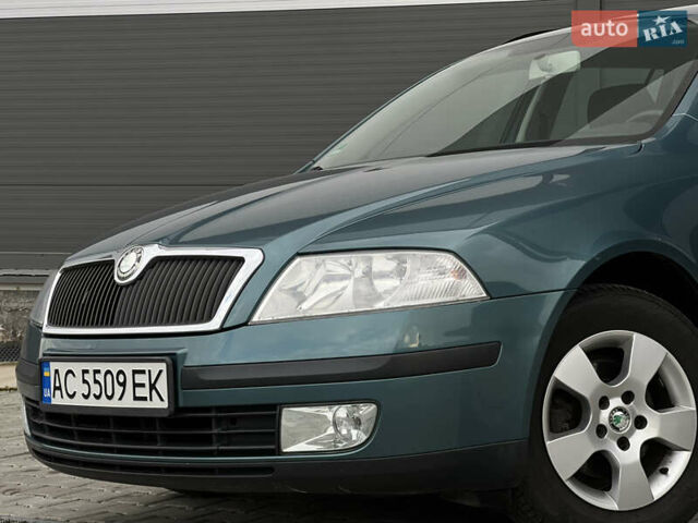 Зеленый Шкода Октавия, объемом двигателя 1.6 л и пробегом 245 тыс. км за 5200 $, фото 14 на Automoto.ua