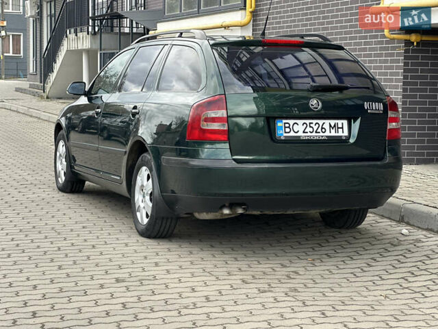 Зеленый Шкода Октавия, объемом двигателя 1.97 л и пробегом 280 тыс. км за 4999 $, фото 2 на Automoto.ua