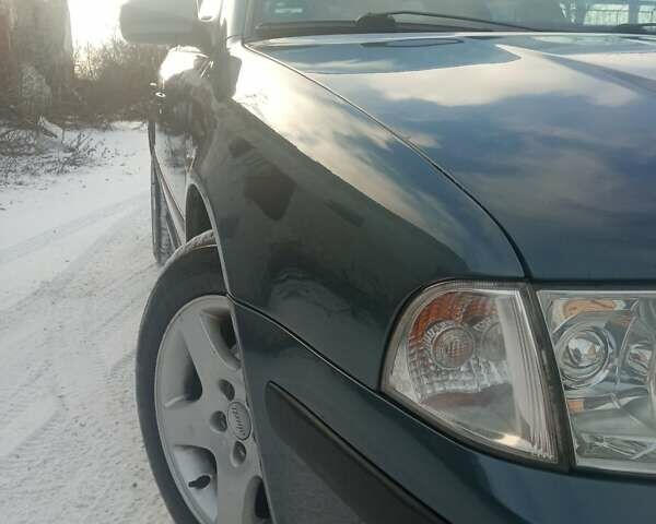 Зеленый Шкода Октавия, объемом двигателя 1.6 л и пробегом 210 тыс. км за 5300 $, фото 1 на Automoto.ua