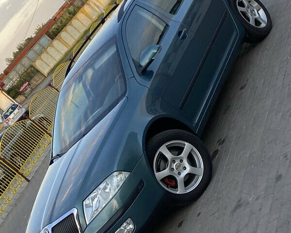 Зеленый Шкода Октавия, объемом двигателя 1.6 л и пробегом 264 тыс. км за 5250 $, фото 9 на Automoto.ua