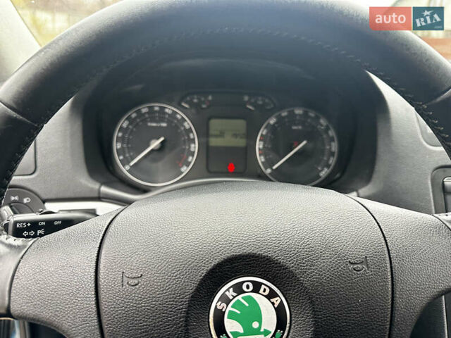 Зеленый Шкода Октавия, объемом двигателя 1.6 л и пробегом 218 тыс. км за 6200 $, фото 43 на Automoto.ua