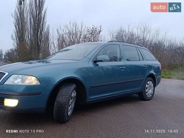 Зеленый Шкода Октавия, объемом двигателя 1.6 л и пробегом 203 тыс. км за 6000 $, фото 3 на Automoto.ua
