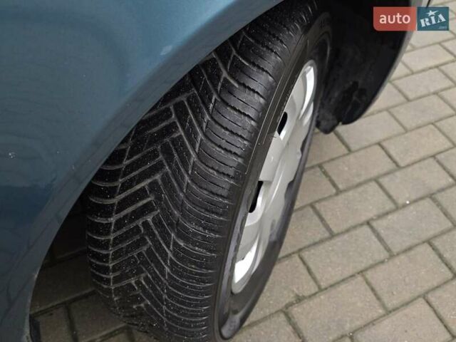 Зеленый Шкода Октавия, объемом двигателя 1.6 л и пробегом 218 тыс. км за 5450 $, фото 15 на Automoto.ua