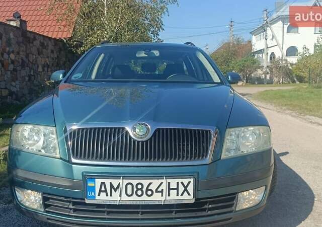 Зелений Шкода Октавія, об'ємом двигуна 1.6 л та пробігом 204 тис. км за 5700 $, фото 1 на Automoto.ua