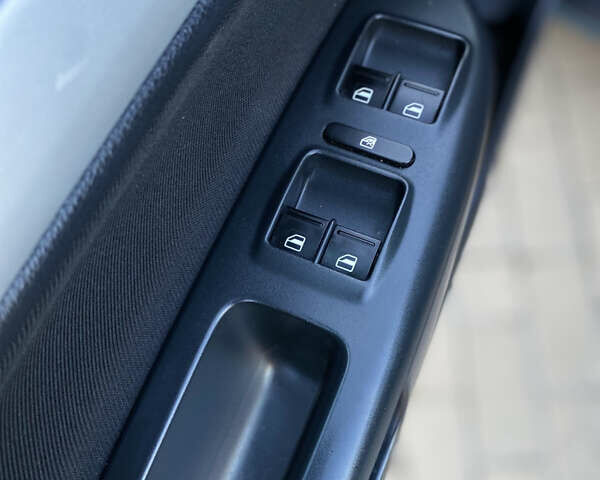 Зеленый Шкода Октавия, объемом двигателя 1.6 л и пробегом 264 тыс. км за 5250 $, фото 65 на Automoto.ua