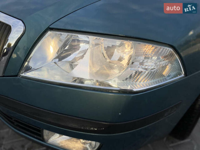 Шкода Октавія 2006 у Володимир-Волинський на Automoto.ua Зелений Шкода Октавія, об'ємом двигуна 1.6 л та пробігом 263 тис. км за 5450 $, фото 12 на Automoto.ua