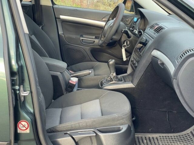 Шкода Октавія 2006 у Сумах на Automoto.ua Зелений Шкода Октавія, об'ємом двигуна 1.9 л та пробігом 258 тис. км за 1750 $, фото 8 на Automoto.ua