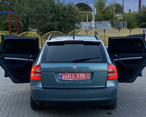 Зеленый Шкода Октавия, объемом двигателя 1.6 л и пробегом 264 тыс. км за 5250 $, фото 16 на Automoto.ua