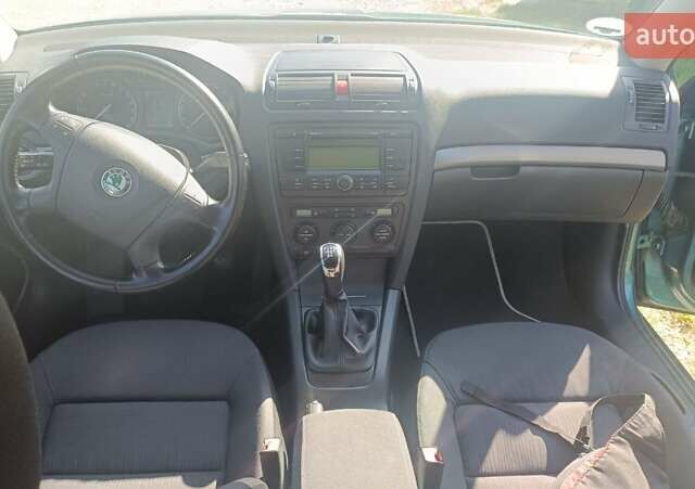 Зелений Шкода Октавія, об'ємом двигуна 1.6 л та пробігом 204 тис. км за 5700 $, фото 13 на Automoto.ua