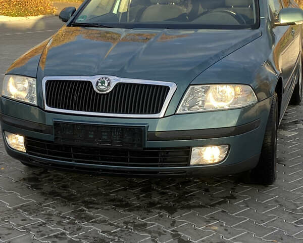 Шкода Октавія 2006 у Володимир-Волинський на Automoto.ua Зелений Шкода Октавія, об'ємом двигуна 1.6 л та пробігом 263 тис. км за 5450 $, фото 1 на Automoto.ua