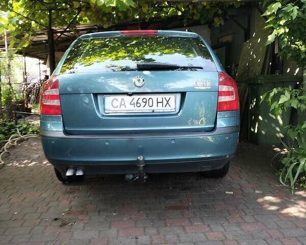 Зеленый Шкода Октавия, объемом двигателя 2 л и пробегом 201 тыс. км за 7192 $, фото 2 на Automoto.ua