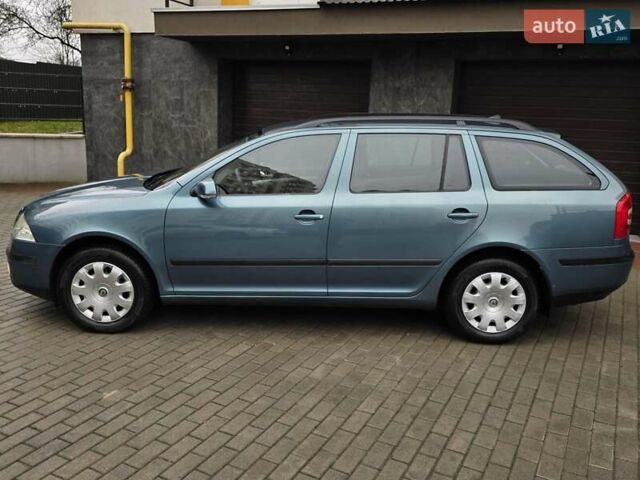 Зеленый Шкода Октавия, объемом двигателя 1.6 л и пробегом 218 тыс. км за 5450 $, фото 4 на Automoto.ua