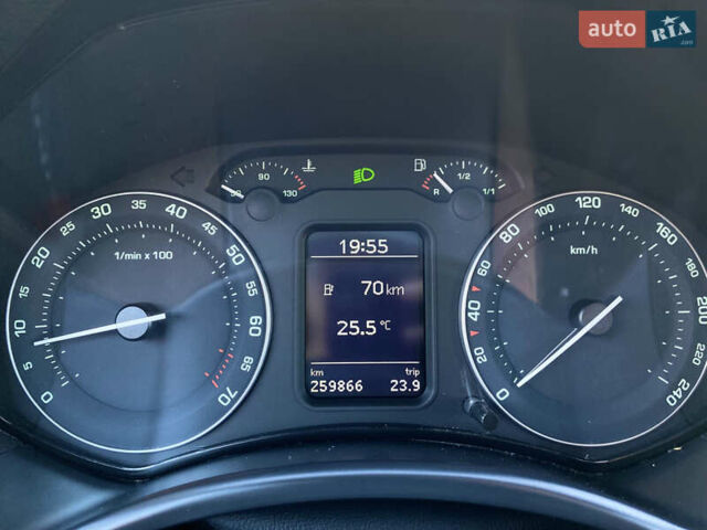 Шкода Октавія 2006 у Володимир-Волинський на Automoto.ua Зелений Шкода Октавія, об'ємом двигуна 1.6 л та пробігом 263 тис. км за 5450 $, фото 20 на Automoto.ua