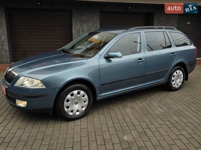 Зеленый Шкода Октавия, объемом двигателя 1.6 л и пробегом 218 тыс. км за 5450 $, фото 3 на Automoto.ua