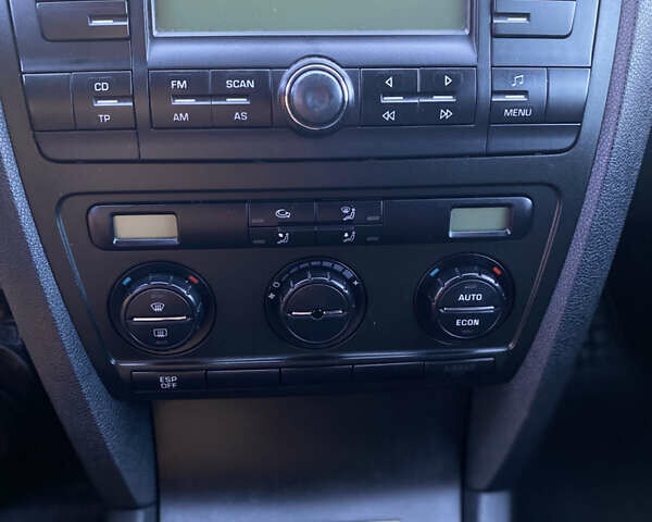 Зеленый Шкода Октавия, объемом двигателя 1.6 л и пробегом 264 тыс. км за 5250 $, фото 81 на Automoto.ua