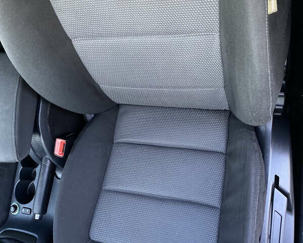 Зеленый Шкода Октавия, объемом двигателя 1.6 л и пробегом 264 тыс. км за 5250 $, фото 68 на Automoto.ua