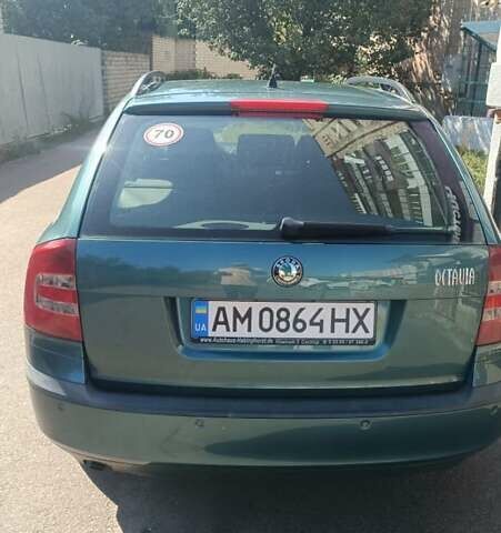 Зелений Шкода Октавія, об'ємом двигуна 1.6 л та пробігом 204 тис. км за 5700 $, фото 4 на Automoto.ua