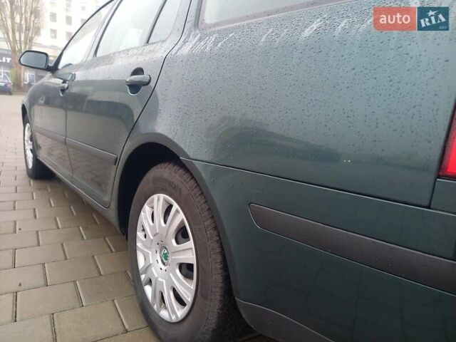 Зеленый Шкода Октавия, объемом двигателя 1.6 л и пробегом 193 тыс. км за 6550 $, фото 7 на Automoto.ua