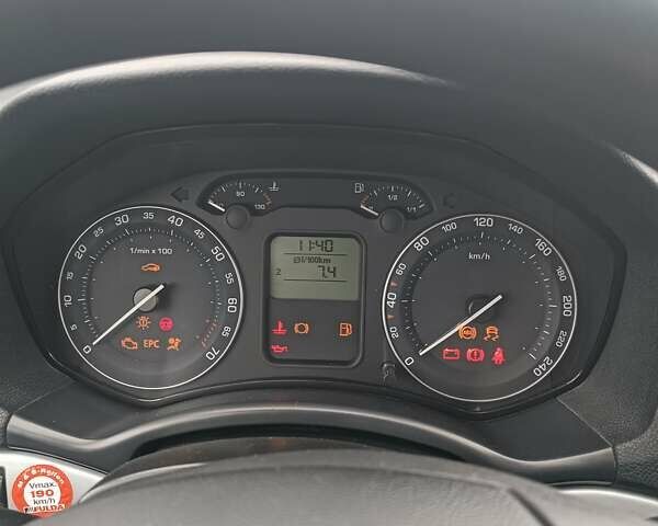 Зеленый Шкода Октавия, объемом двигателя 1.6 л и пробегом 203 тыс. км за 5200 $, фото 4 на Automoto.ua
