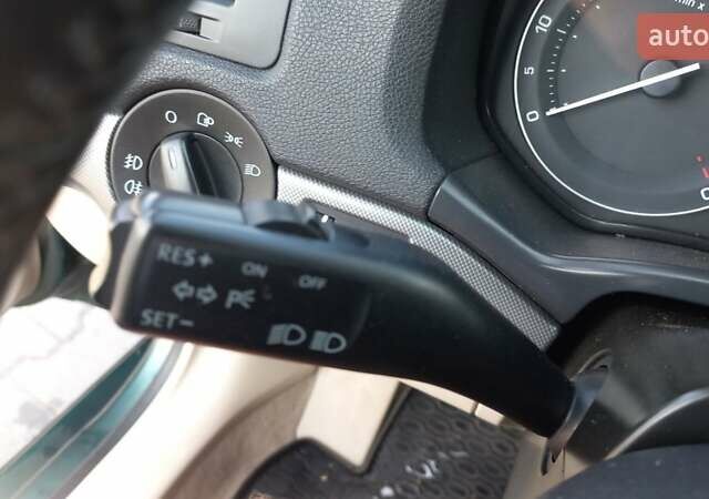 Зеленый Шкода Октавия, объемом двигателя 1.97 л и пробегом 270 тыс. км за 5500 $, фото 16 на Automoto.ua