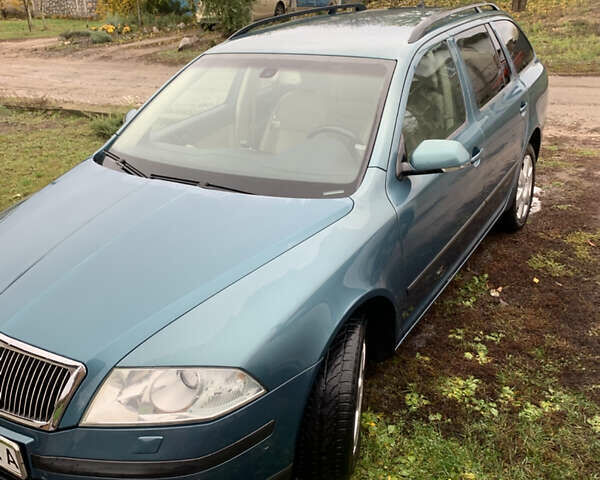 Зелений Шкода Октавія, об'ємом двигуна 2 л та пробігом 286 тис. км за 6600 $, фото 1 на Automoto.ua