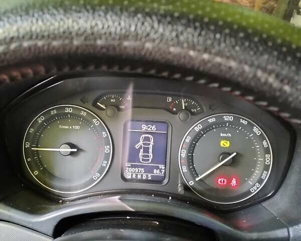 Зеленый Шкода Октавия, объемом двигателя 2 л и пробегом 201 тыс. км за 7192 $, фото 44 на Automoto.ua
