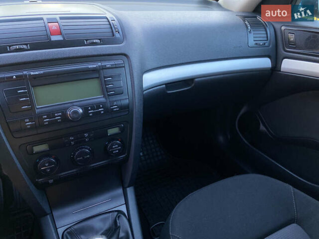 Зеленый Шкода Октавия, объемом двигателя 1.6 л и пробегом 264 тыс. км за 5250 $, фото 80 на Automoto.ua