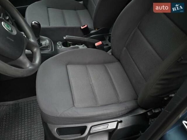 Зеленый Шкода Октавия, объемом двигателя 1.6 л и пробегом 218 тыс. км за 5450 $, фото 19 на Automoto.ua