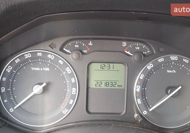 Зеленый Шкода Октавия, объемом двигателя 1.6 л и пробегом 216 тыс. км за 5200 $, фото 8 на Automoto.ua