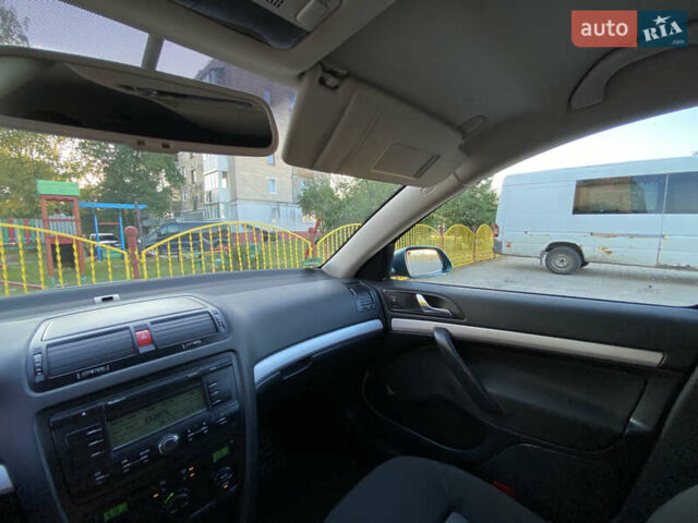 Зеленый Шкода Октавия, объемом двигателя 1.6 л и пробегом 264 тыс. км за 5250 $, фото 72 на Automoto.ua