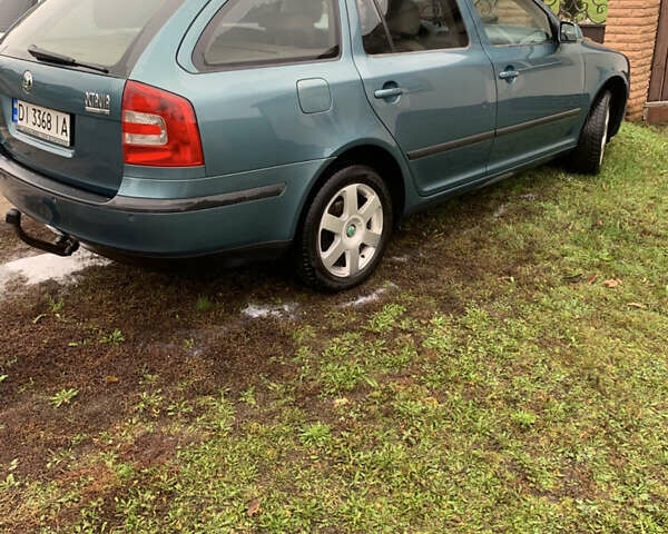 Зелений Шкода Октавія, об'ємом двигуна 2 л та пробігом 286 тис. км за 6600 $, фото 5 на Automoto.ua
