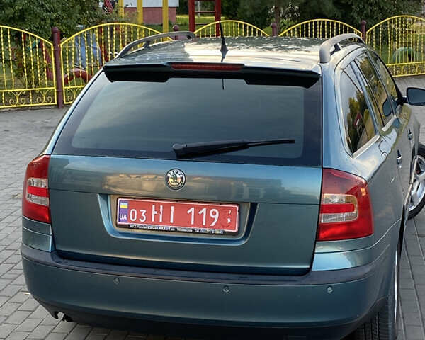 Зеленый Шкода Октавия, объемом двигателя 1.6 л и пробегом 264 тыс. км за 5250 $, фото 5 на Automoto.ua