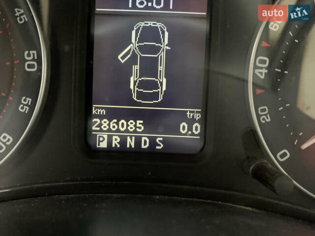 Зелений Шкода Октавія, об'ємом двигуна 2 л та пробігом 286 тис. км за 6600 $, фото 6 на Automoto.ua