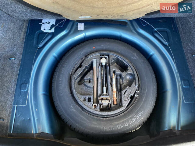 Шкода Октавія 2006 у Володимир-Волинський на Automoto.ua Зелений Шкода Октавія, об'ємом двигуна 1.6 л та пробігом 263 тис. км за 5450 $, фото 13 на Automoto.ua